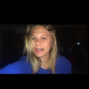 Meet your Posher, Makayla